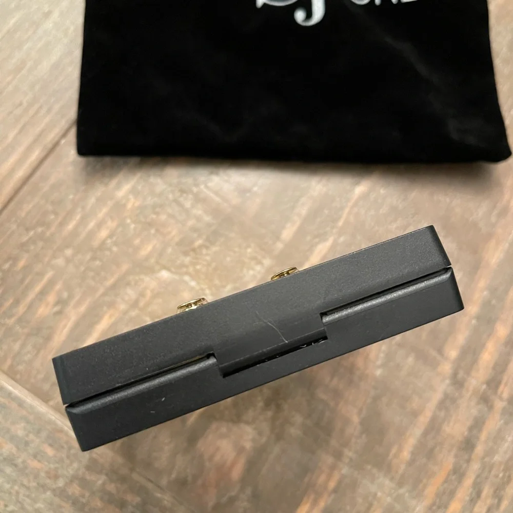 Sassy Jones Kennedy, irregular dangles - Picture 3 of 5